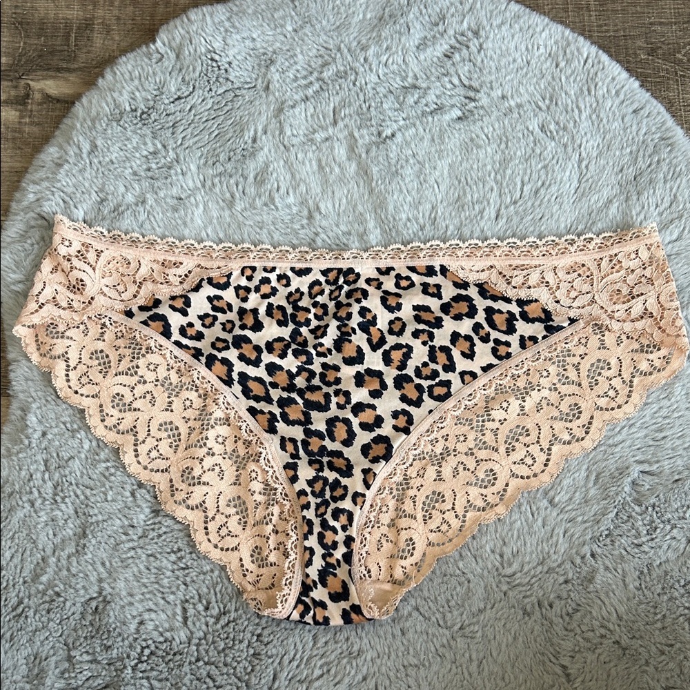 Victoria's Secret Body By Victoria Leopard and Lace Bikini Panty XL